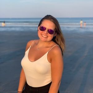 Meet your Posher, Olivia